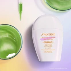 Shiseido Urban Environment Age Defense Oil-Free SPF 30 Olio Solare -Negozio al dettaglio [ Aveda] 2022 Shiseido Protezioni Urban Environment Age Defense Oil Free SPF 30 3